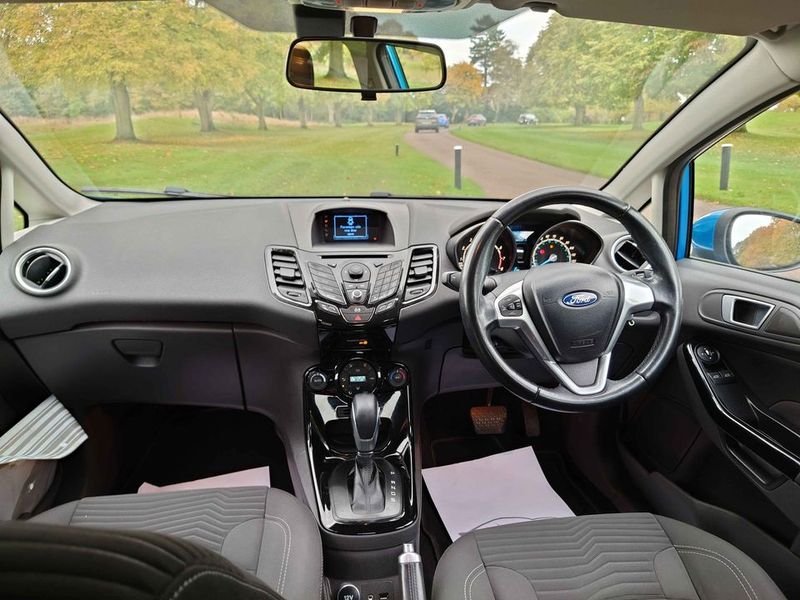 Ford Fiesta • 2013 • 48,000 km 6