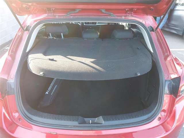 Mazda 3 • 2018 • 52,053 km 3