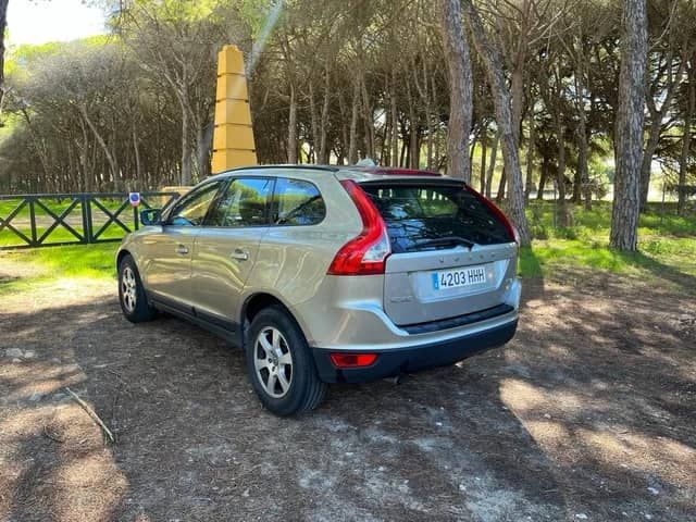 Volvo XC60 • 2011 • 215,000 km 5