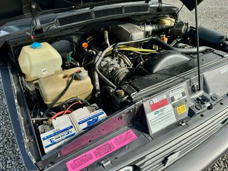 Land Rover Range Rover • 1992 • 250,000 km 18