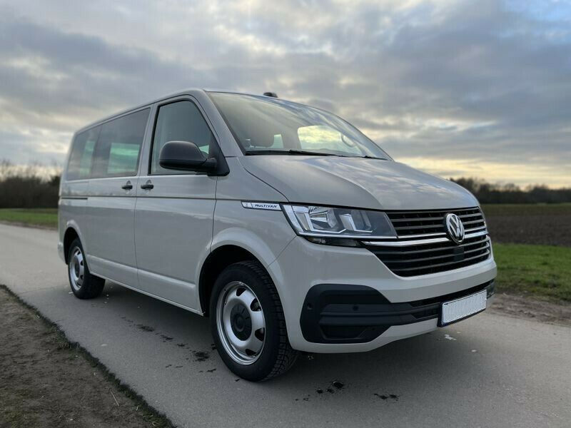 Volkswagen Multivan • 2020 • 92,900 km 4