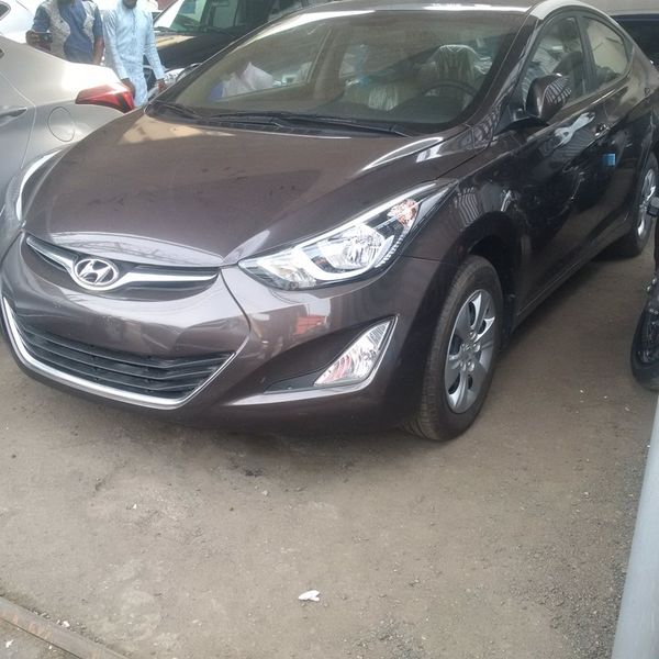 Hyundai Elantra • 2015 • 23 km 1