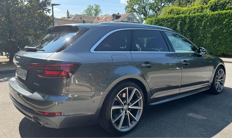 Audi A4 • 2018 • 16,500 km 4