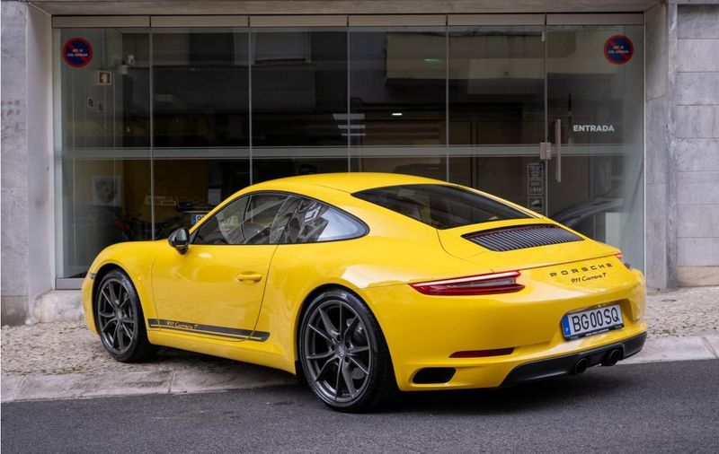 Porsche 911 • 2018 • 20,000 km 7