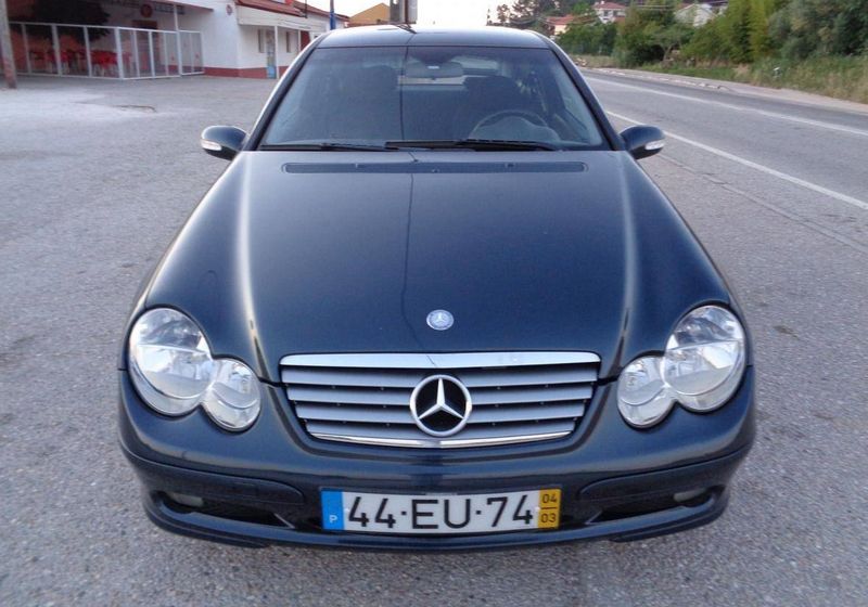 Mercedes-Benz C • 2004 • 180,000 km 1