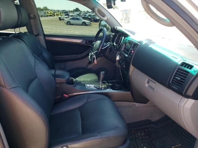 Toyota 4Runner • 2006 • 12 km 5