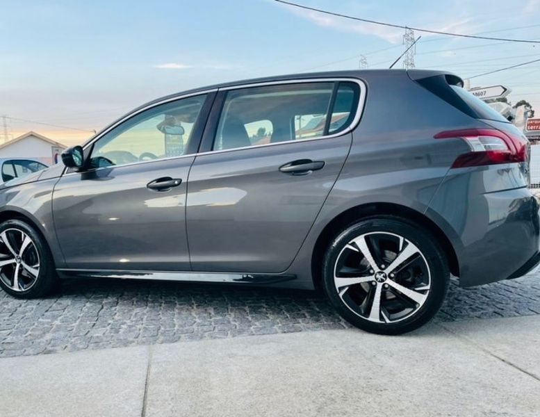 Peugeot 308 • 2016 • 159,000 km 6