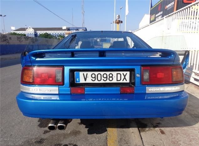 Toyota Supra • 1991 • 221,000 km 2