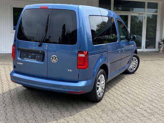 Volkswagen Caddy • 2018 • 105,735 km 4