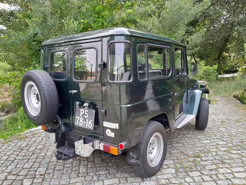 Toyota FJ Cruiser • 1979 • 97,000 km 8