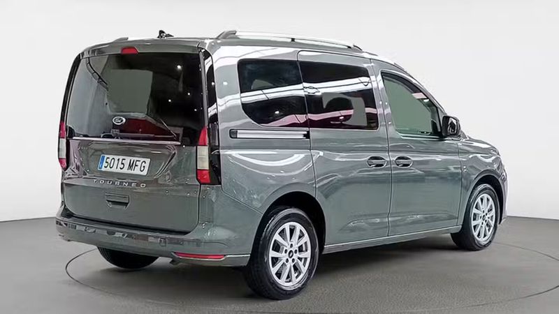 Ford Tourneo Connect • 2023 • 27,916 km 2