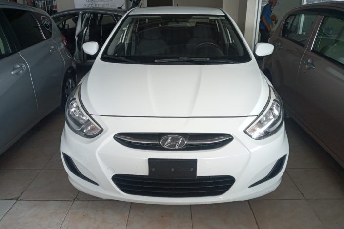 Hyundai Accent • 2016 • 50,000 km 1