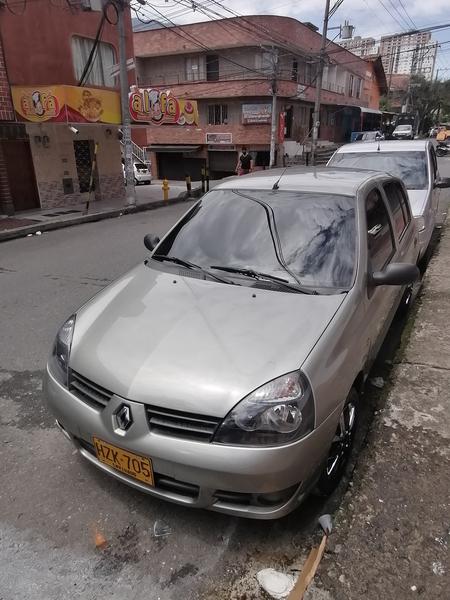 Renault Clio • 2015 • 58,000 km 2
