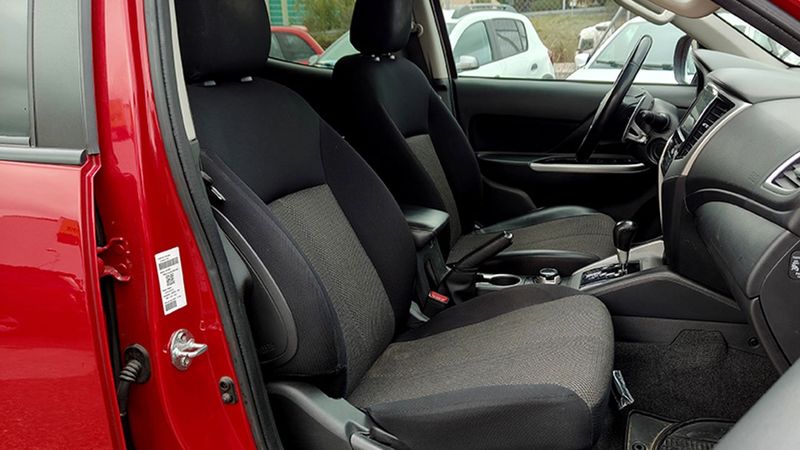 Mitsubishi L200 • 2020 • 121,530 km 11