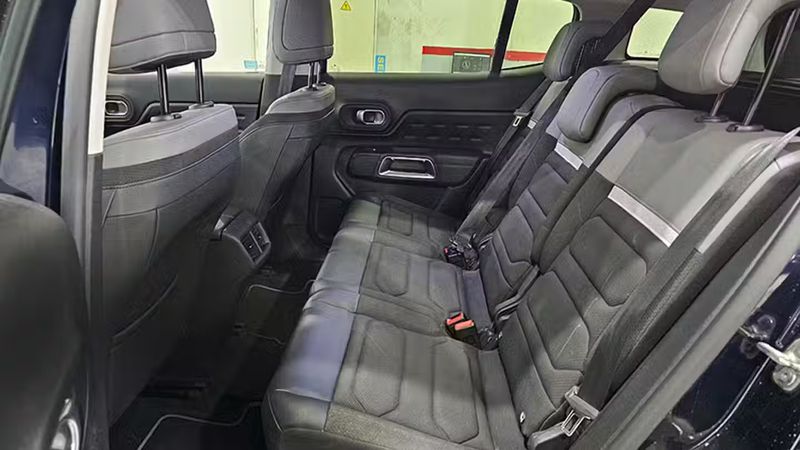 Citroën C5 • 2023 • 37,317 km 6