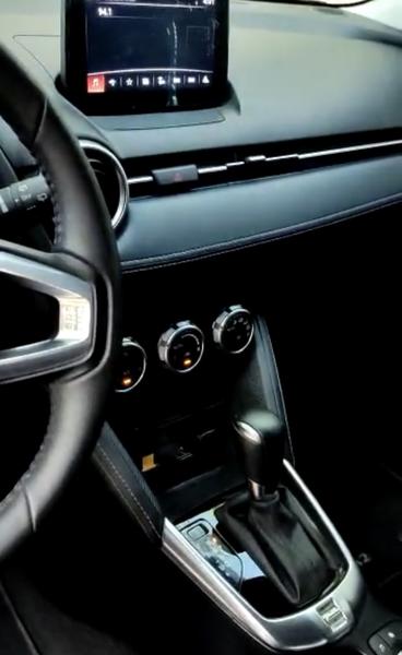 Mazda 2 • 2021 • 13,000 km 8
