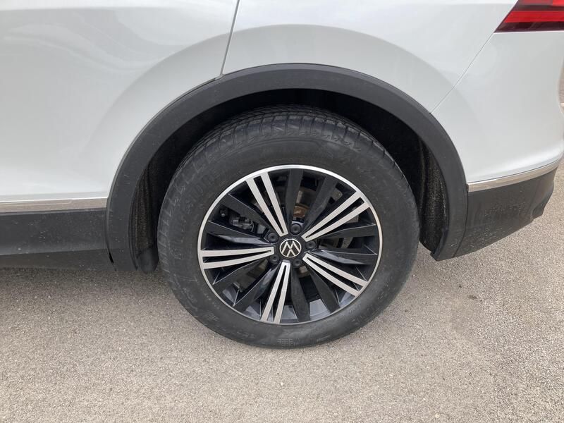 Volkswagen Tiguan • 2021 • 66,381 km 16