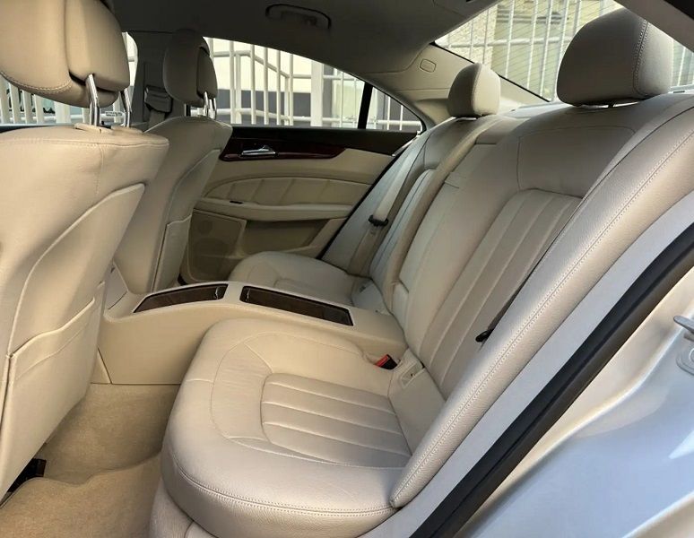 Mercedes-Benz CLS-Class • 2011 • 142,700 km 4