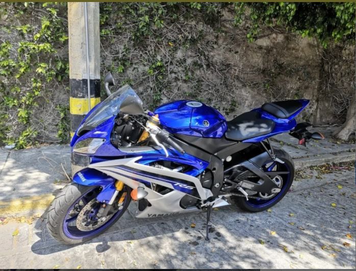 Yamaha yzf r6 • 2016 • 40,000 km 2
