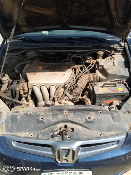 Honda Accord • 2003 • 100,000 km 2