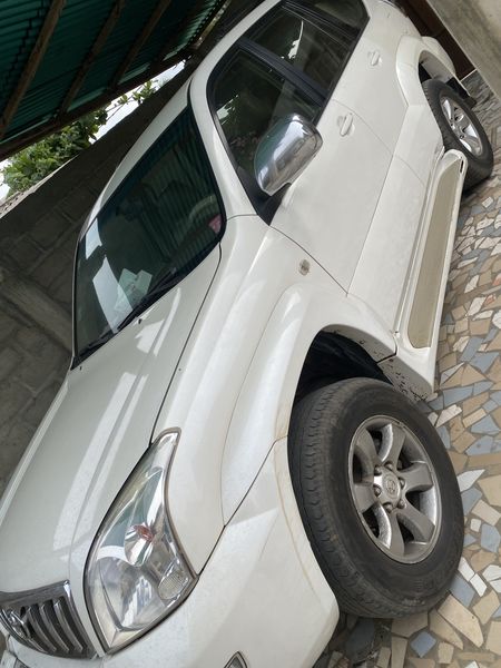 Toyota Land Cruiser • 2008 • 26,780 km 5