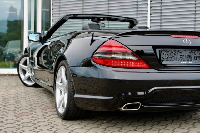 Mercedes-Benz SL • 2008 • 121,223 km 7