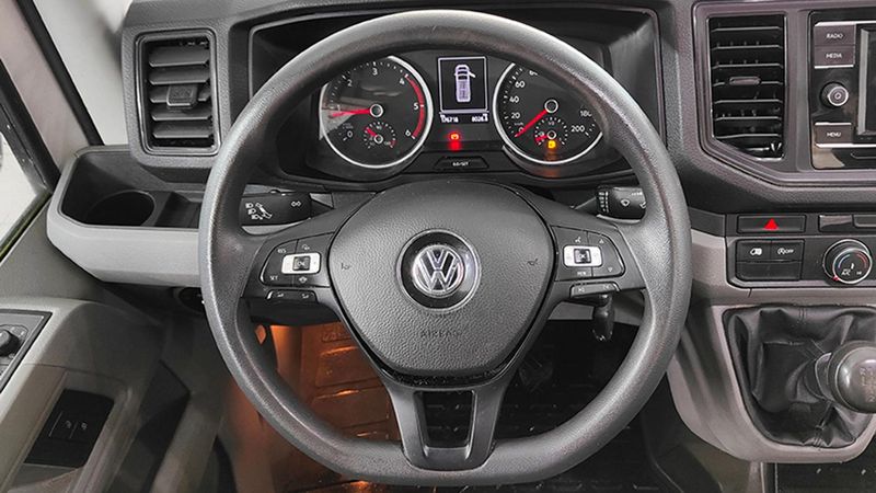 Volkswagen Crafter • 2021 • 176,250 km 9