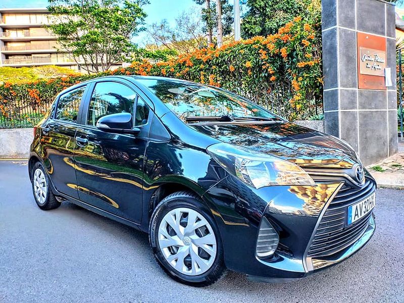 Toyota Yaris • 2015 • 85,000 km 4