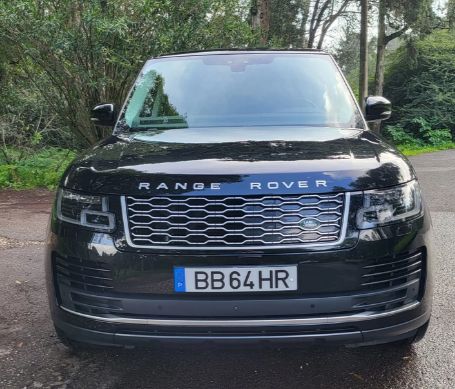 Land Rover Range Rover • 2018 • 125,000 km 4