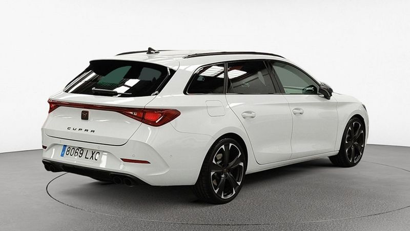 Seat Leon • 2022 • 6,461 km 5
