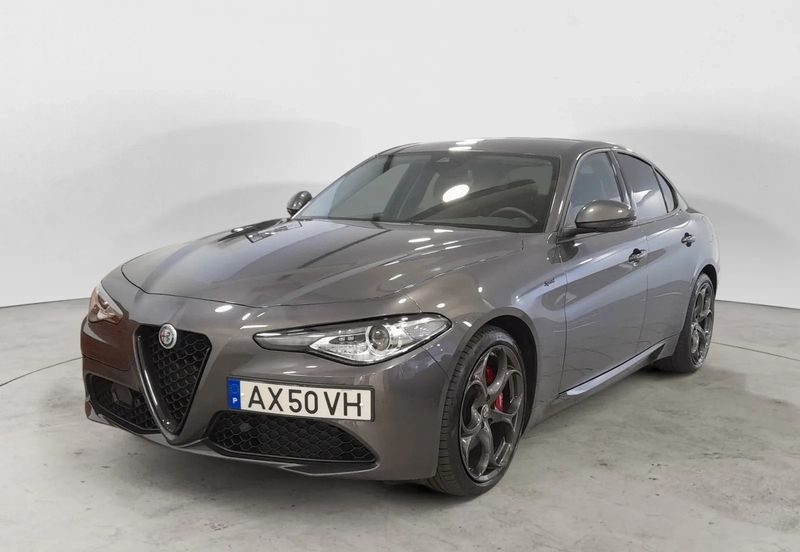Alfa Romeo Giulia • 2023 • 18,800 km 1