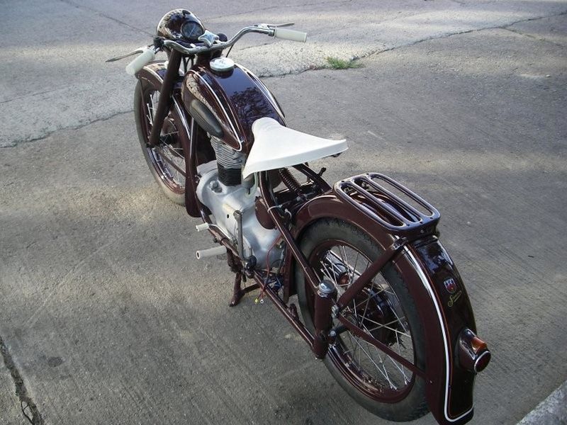 Zotye z300 • 1954 • 3,800 km 7