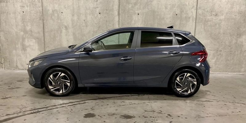 Hyundai i20 • 2023 • 4,500 km 4