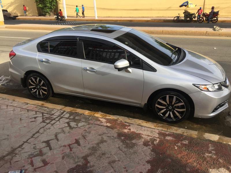 Honda Civic • 2015 • 1 km 3