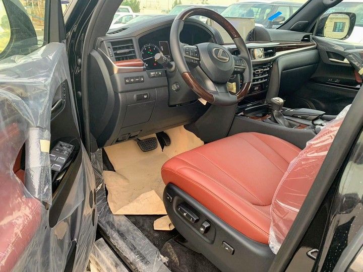 Lexus LX • 2020 • 0 km 3