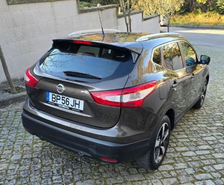 Nissan Qashqai • 2015 • 133,300 km 4