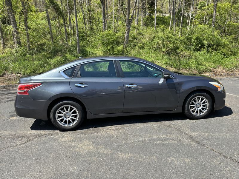 Nissan Altima • 2013 • 214,000 mi 3