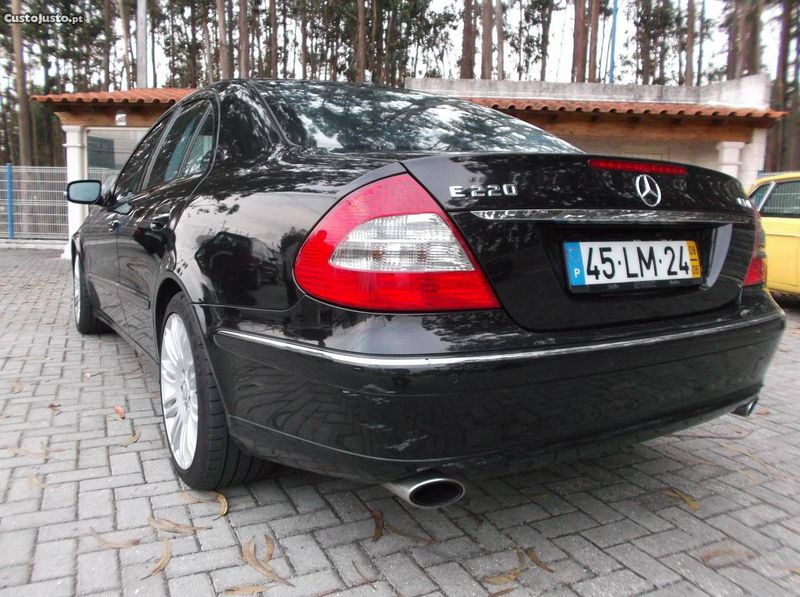 Mercedes-Benz E • 2008 • 137,000 km 2