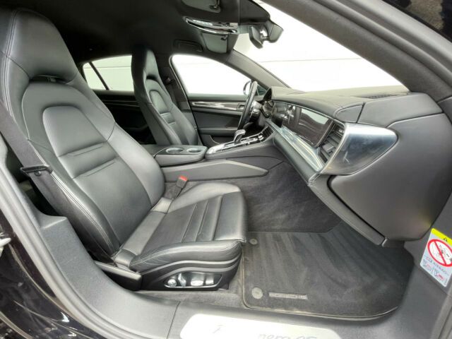 Porsche Panamera • 2016 • 104,000 km 17