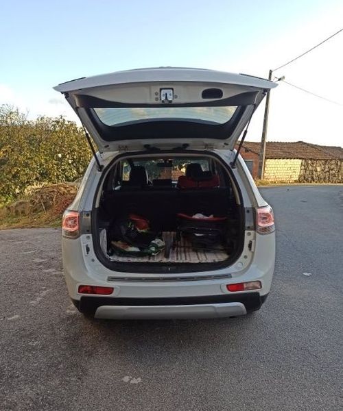 Mitsubishi Outlander • 2015 • 194,000 km 6