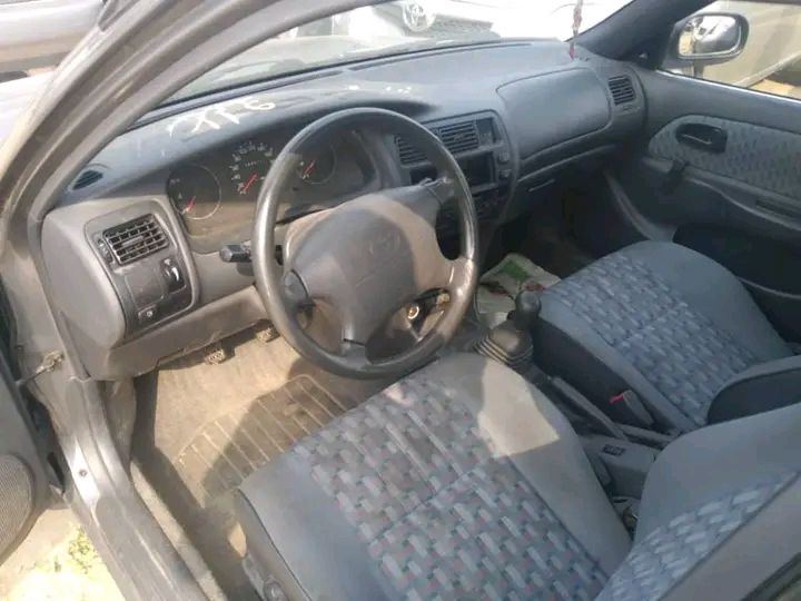 Toyota Carina • 2005 • 80,000 km 2