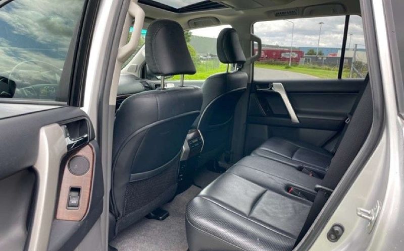 Toyota Land Cruiser • 2010 • 123,500 km 7