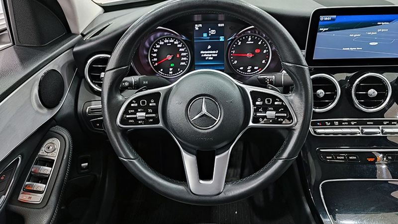 Mercedes-Benz C-Class • 2019 • 84,323 km 10