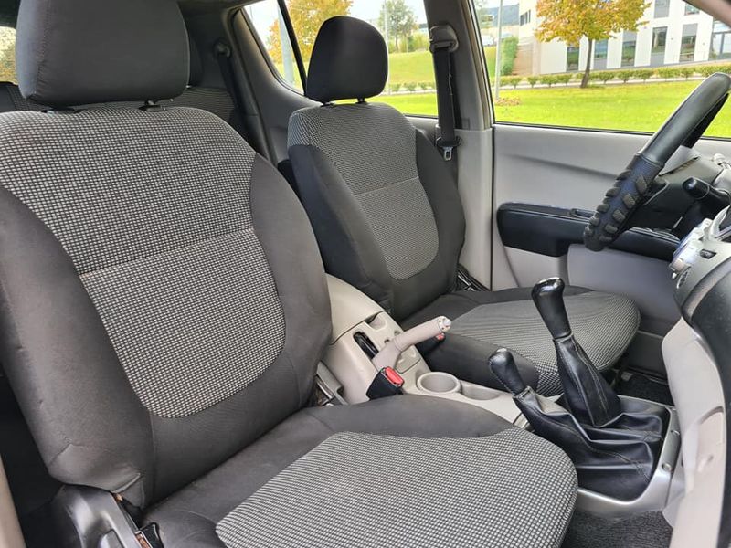 Mitsubishi L200 Pick up • 2007 • 25,674 km 6