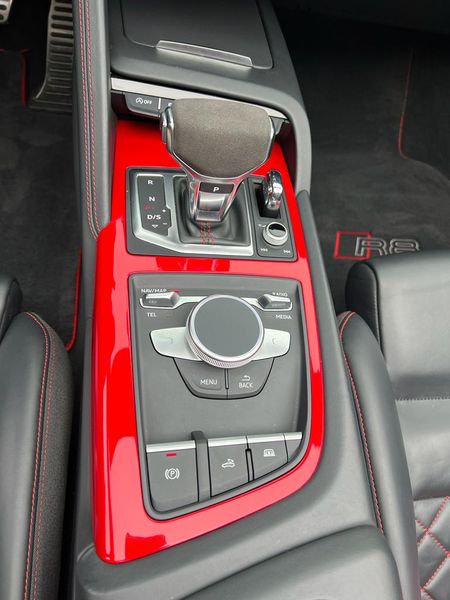 Audi R8 • 2018 • 44,000 km 14
