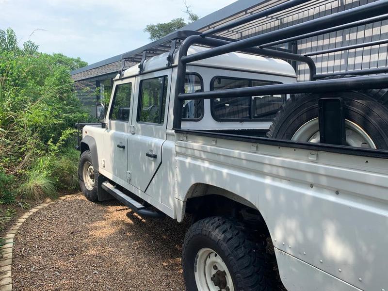 Land Rover Defender • 2008 • 130,989 km 1