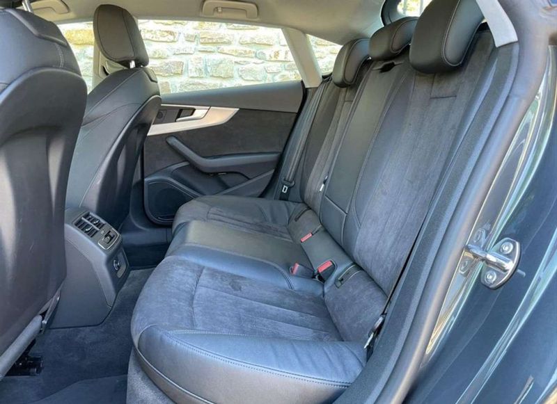 Audi A5 • 2017 • 115,000 km 10