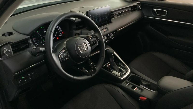 Honda HR-V • 2023 • 4,541 km 10