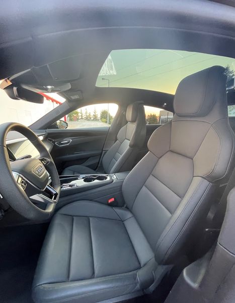 Audi e-tron Sportback • 2021 • 48,000 km 11