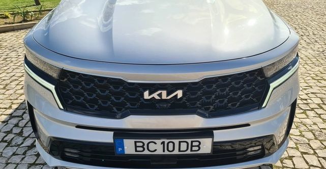 Kia Sorento Hybrid • 2023 • 20,600 km 4